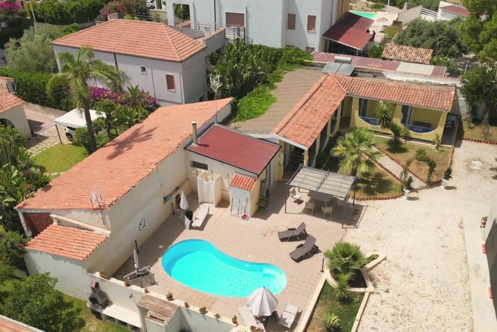 Pool Seaside Relais - Ville Ninfea, Marea, Rosa E Cassiopea ฟอนตาเน บีอานเก ภายนอก รูปภาพ