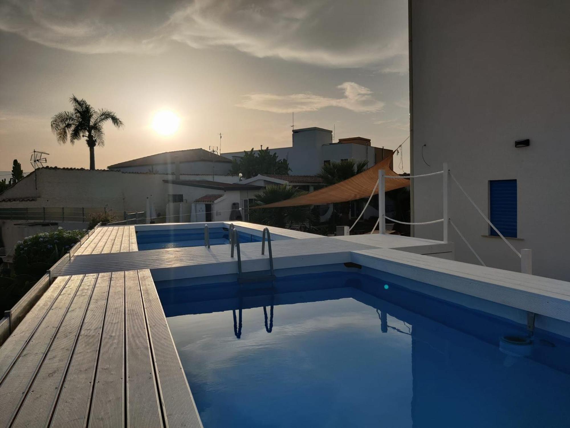 Pool Seaside Relais - Ville Ninfea, Marea, Rosa E Cassiopea ฟอนตาเน บีอานเก ภายนอก รูปภาพ